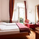 Hotel Schoeneberg