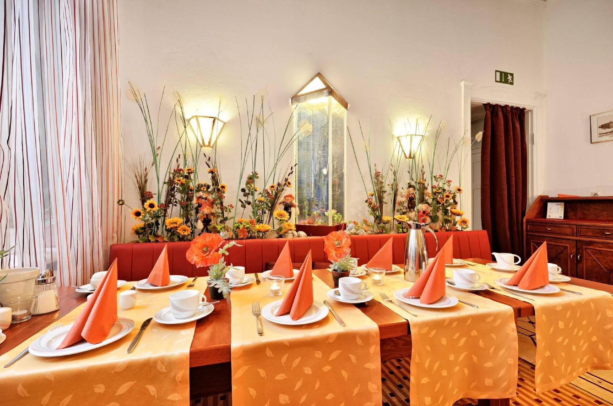 Hotel Schoeneberg