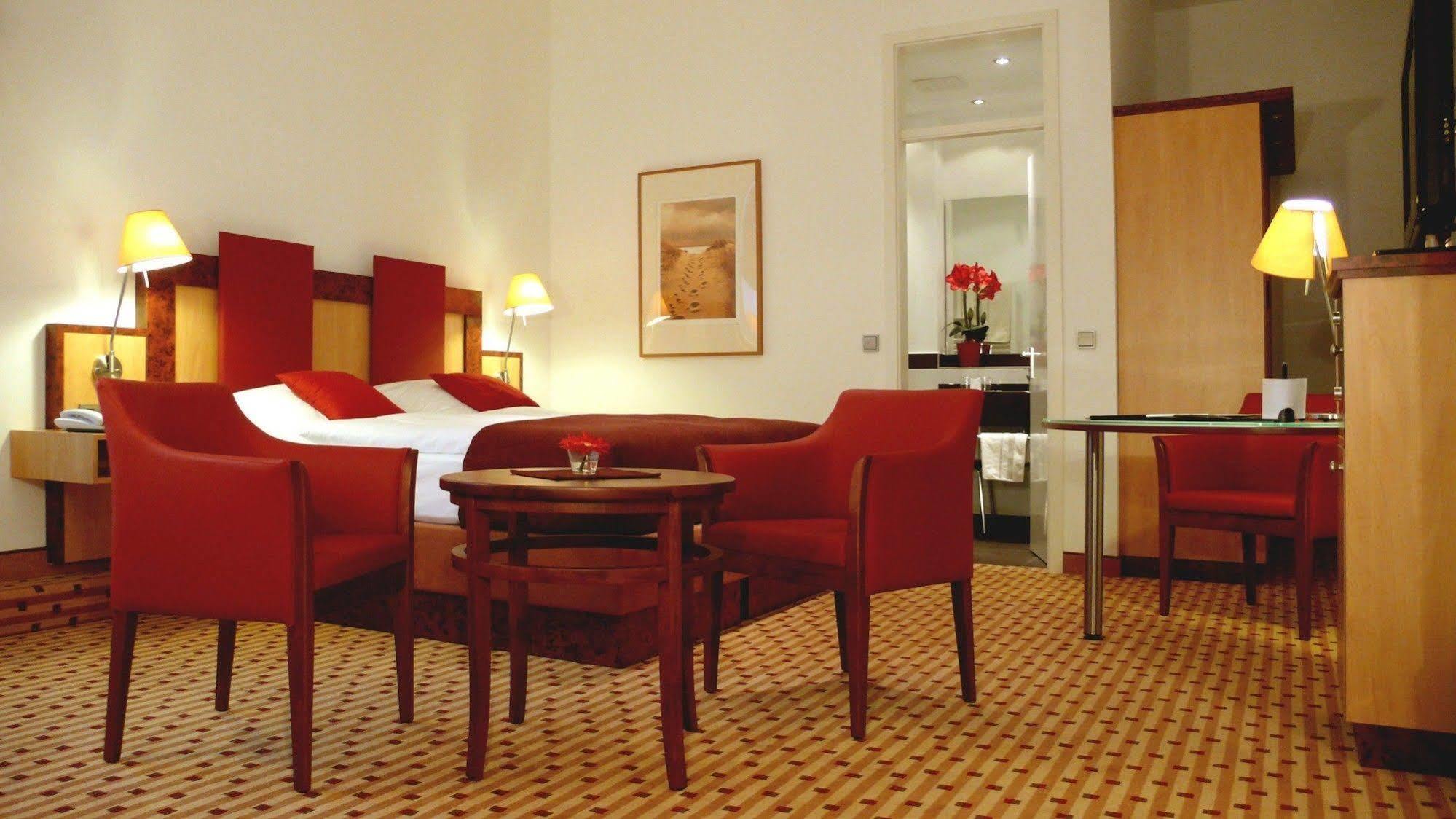 Schoeneberg Hotel 3*